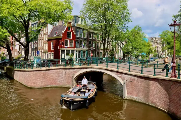 Private_Amsterdam_City_Boat_Tour