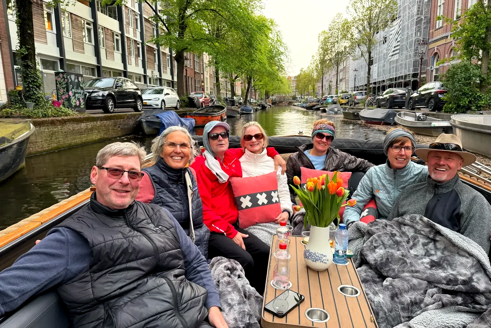 famous_canal_belt_private_cruise_jordaan